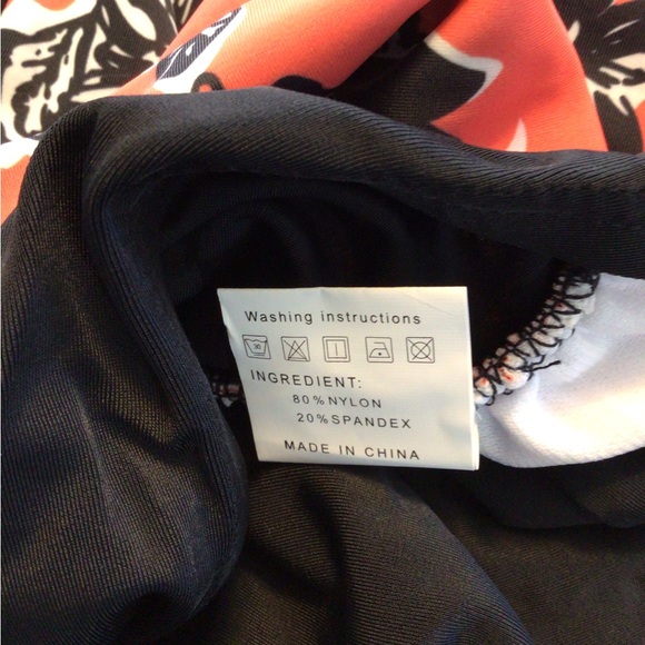 Swimming Suits Woman’s Black & Orange Floral One Piece Swimsuit. Size 4 XL. - Picture 4 of 4